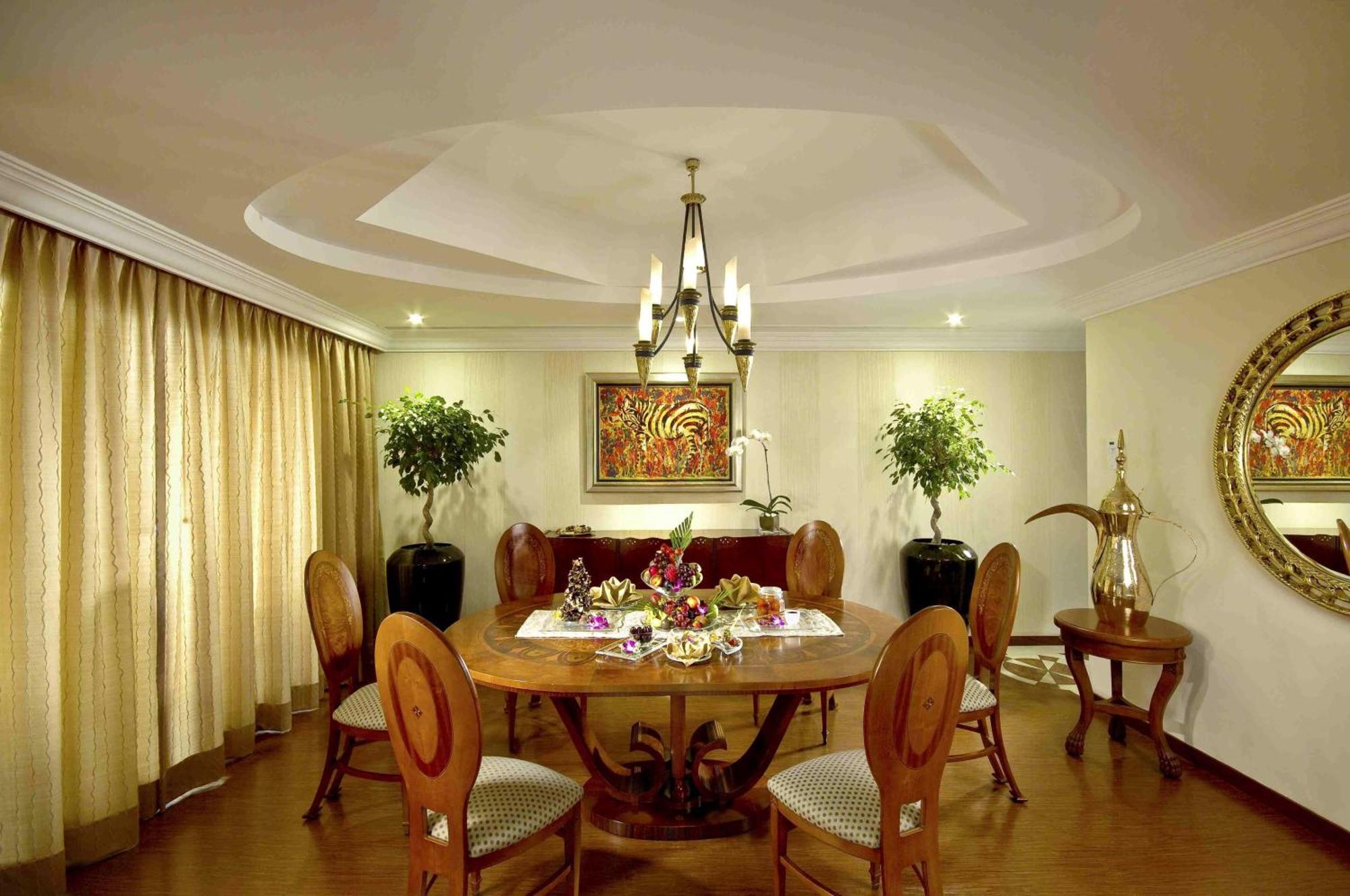 Ajman Hotel & Villas By Blazon Hotels Bagian luar foto A dining room