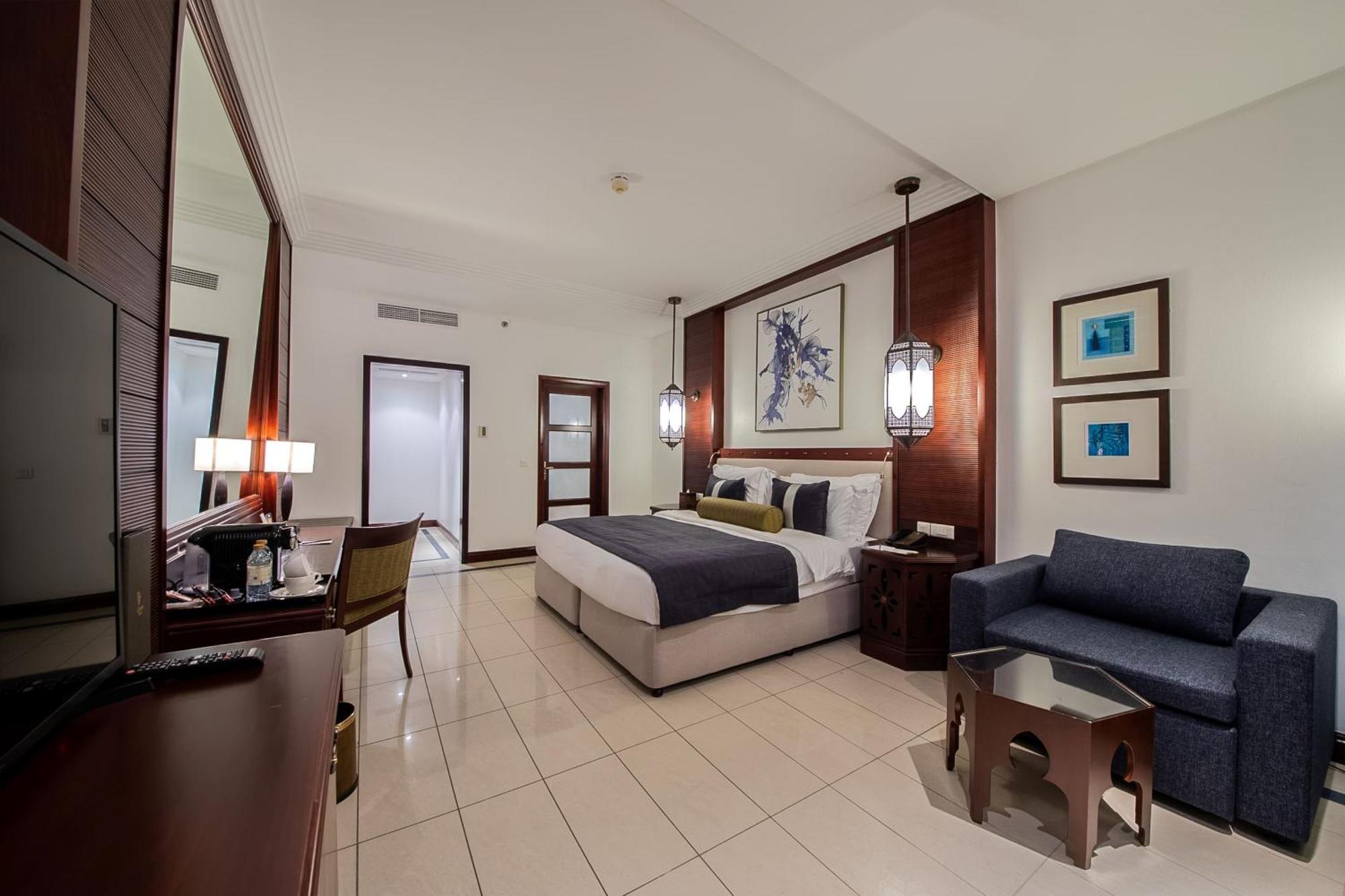 Ajman Hotel & Villas By Blazon Hotels Bagian luar foto Deluxe Room
